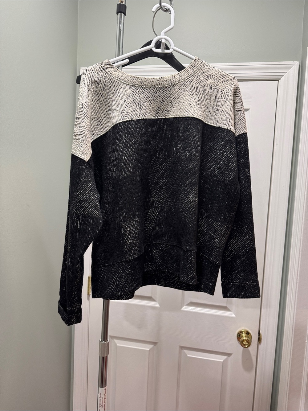 Banana Republic Black and Cream Colorblock Crewneck Sweater